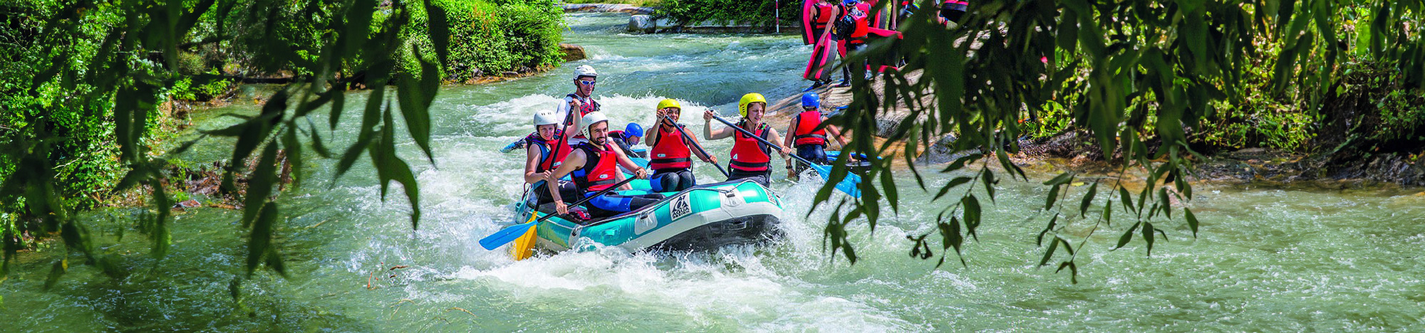 Equipage raft au parc des eaux vives de Huningue
